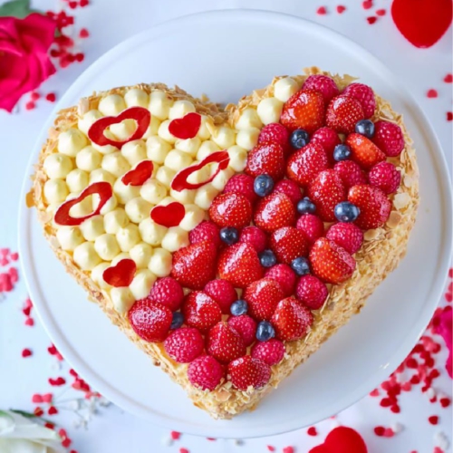 Valentine’s Strawberry Cake